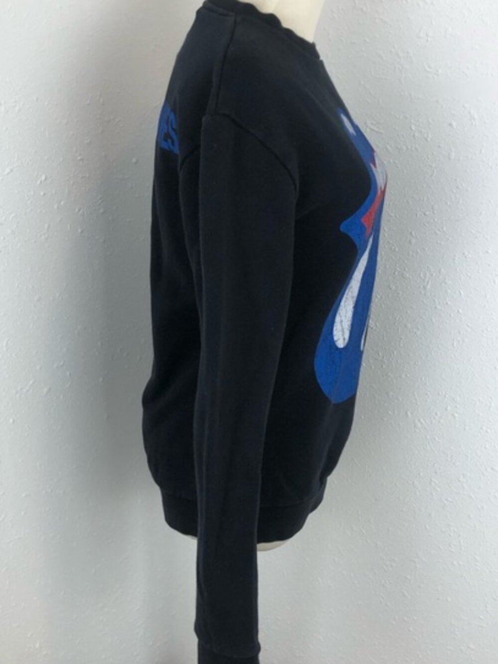 ZARA + The Rolling Stones Black Graphic Pullover Sweatshirt Blue Red Tongue L - Picture 7 of 15